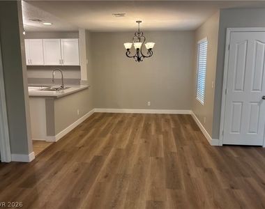 2635 S Durango Drive - Photo Thumbnail 5