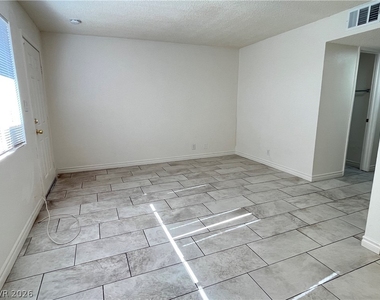 212 Orland Street - Photo Thumbnail 12