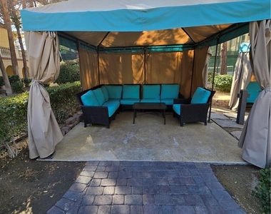 220 E Flamingo Road - Photo Thumbnail 6
