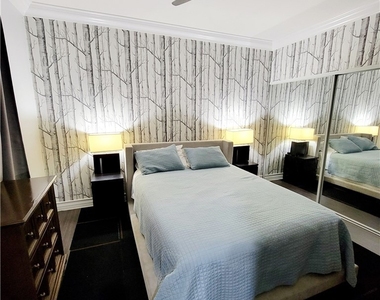 220 E Flamingo Road - Photo Thumbnail 2