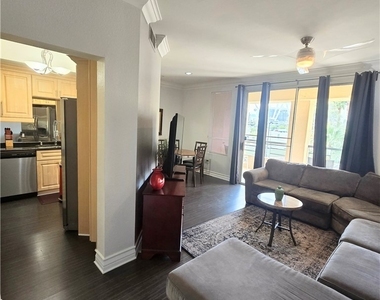220 E Flamingo Road - Photo Thumbnail 24