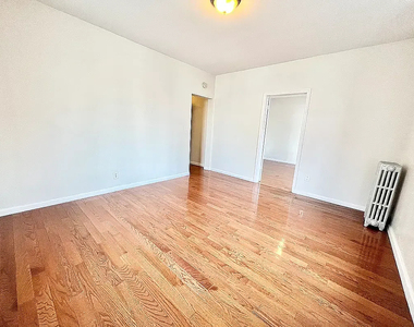 102-45 Corona Avenue - Photo Thumbnail 6