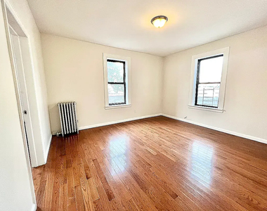 102-45 Corona Avenue - Photo Thumbnail 4
