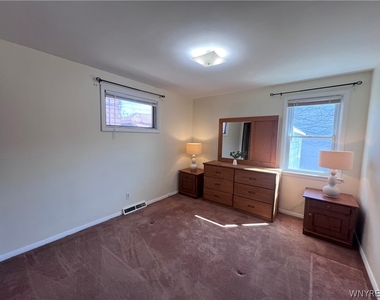 480 W Hazeltine Avenue - Photo Thumbnail 7