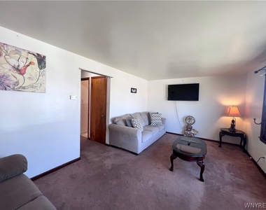 480 W Hazeltine Avenue - Photo Thumbnail 4