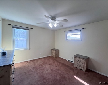 480 W Hazeltine Avenue - Photo Thumbnail 9