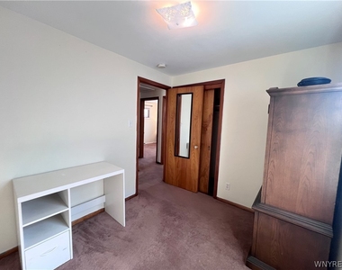 480 W Hazeltine Avenue - Photo Thumbnail 12