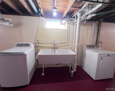 480 W Hazeltine Avenue - Photo Thumbnail 16