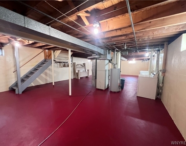 480 W Hazeltine Avenue - Photo Thumbnail 17