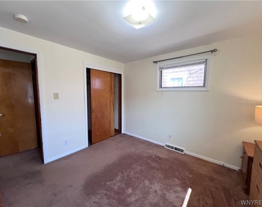 480 W Hazeltine Avenue - Photo Thumbnail 8