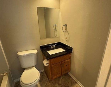 2441 Northmill Lane - Photo Thumbnail 15