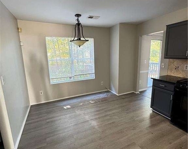 2441 Northmill Lane - Photo Thumbnail 12