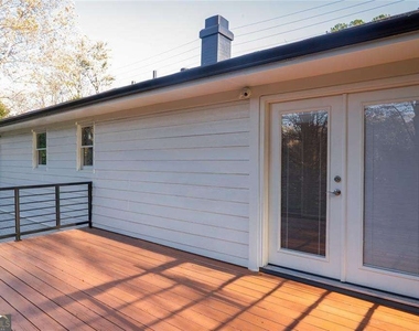 3599 Lower Roswell Road - Photo Thumbnail 9