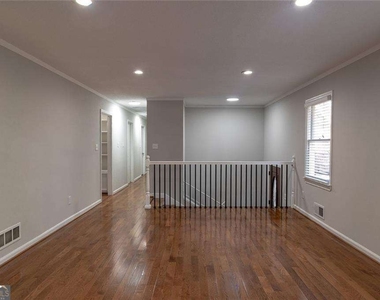 3599 Lower Roswell Road - Photo Thumbnail 12