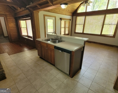 2391 Booth Circle - Photo Thumbnail 31