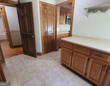 2391 Booth Circle - Photo Thumbnail 38