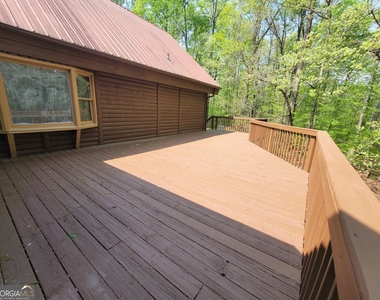 2391 Booth Circle - Photo Thumbnail 11
