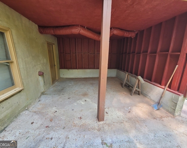 2391 Booth Circle - Photo Thumbnail 8