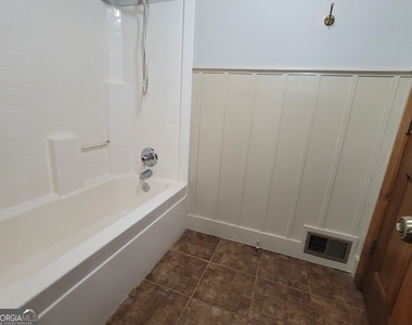 2391 Booth Circle - Photo Thumbnail 64