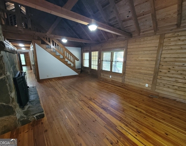 2391 Booth Circle - Photo Thumbnail 14