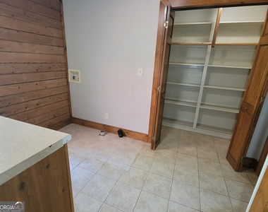 2391 Booth Circle - Photo Thumbnail 40
