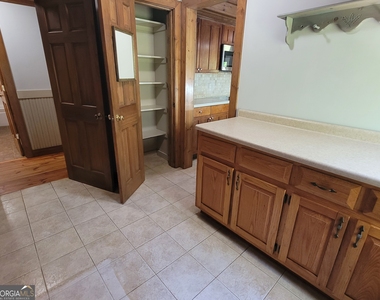 2391 Booth Circle - Photo Thumbnail 39