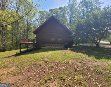 2391 Booth Circle - Photo Thumbnail 5