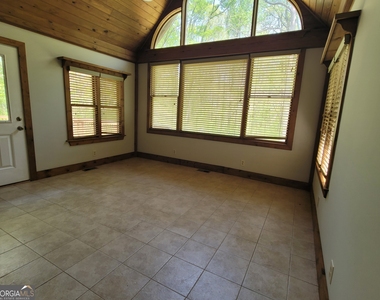 2391 Booth Circle - Photo Thumbnail 34