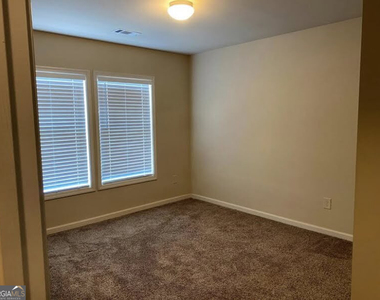1331 Kingston Trail - Photo Thumbnail 35