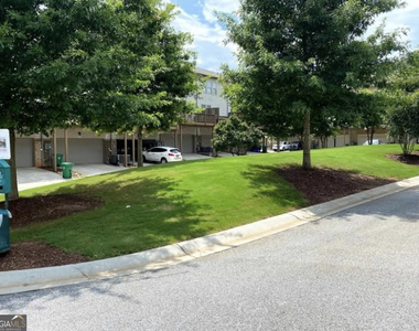1331 Kingston Trail - Photo Thumbnail 3