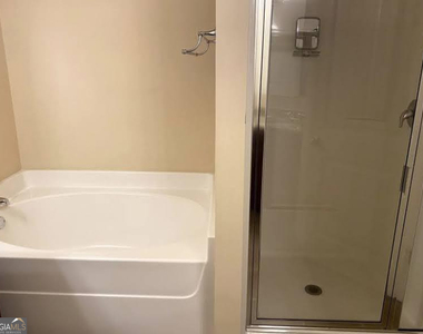1331 Kingston Trail - Photo Thumbnail 22