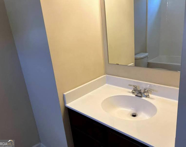 1331 Kingston Trail - Photo Thumbnail 37