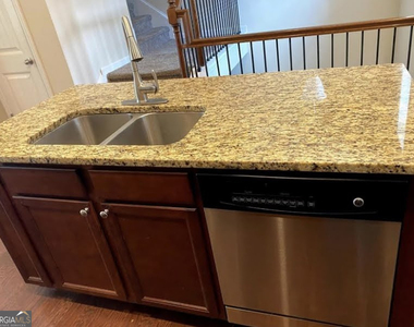 1331 Kingston Trail - Photo Thumbnail 39
