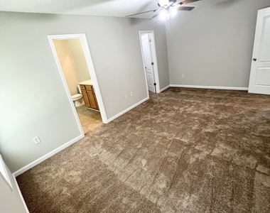 309 Christian Lane - Photo Thumbnail 17