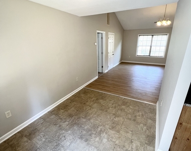 309 Christian Lane - Photo Thumbnail 3