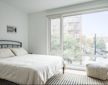 Nostrand Avenue - Photo Thumbnail 4