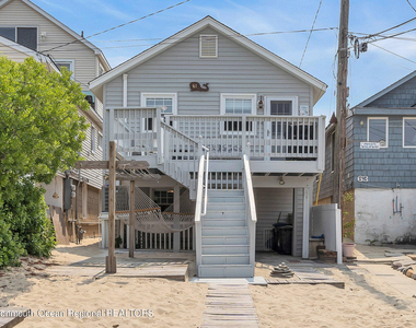 61 Beach Front - Photo Thumbnail 1