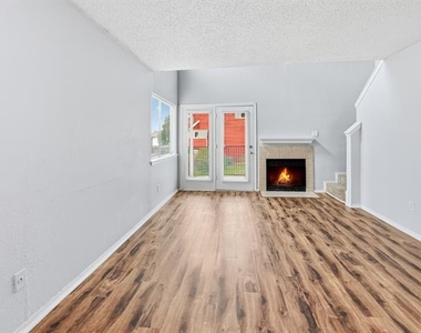 9835 Walnut Street - Photo Thumbnail 6
