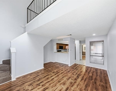 9835 Walnut Street - Photo Thumbnail 7