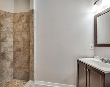 2815 Reagan Street - Photo Thumbnail 11