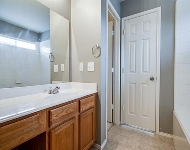 10120 Cherry Hill Lane - Photo Thumbnail 19