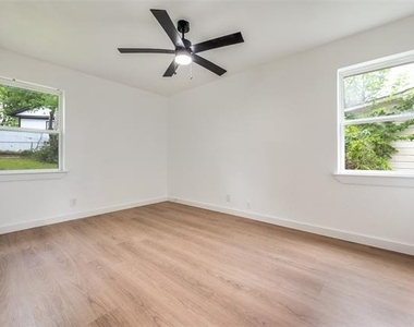 1646 Jackson Street - Photo Thumbnail 6