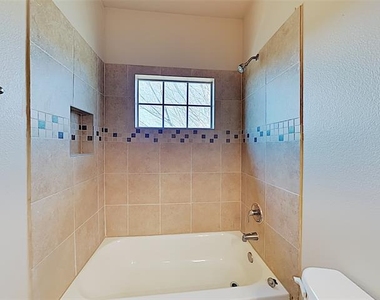 1540 Aldra Drive - Photo Thumbnail 11