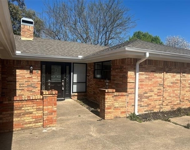 4032 Aragon Drive - Photo Thumbnail 1