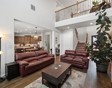 2685 Venice Drive - Photo Thumbnail 1