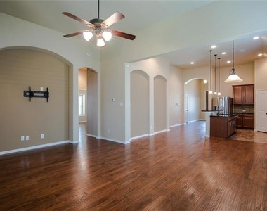 5112 Sweetgum Court - Photo Thumbnail 6
