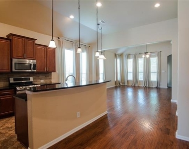 5112 Sweetgum Court - Photo Thumbnail 2