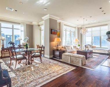 2525 N Pearl Street - Photo Thumbnail 4