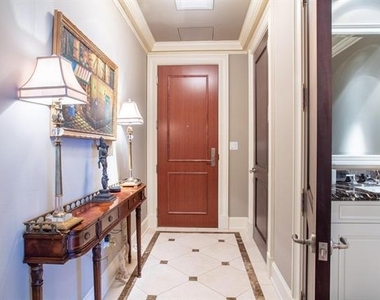 2525 N Pearl Street - Photo Thumbnail 2
