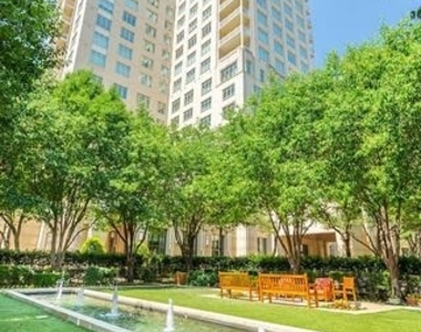 2525 N Pearl Street - Photo Thumbnail 35